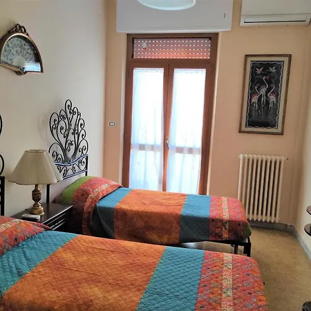 La Colonna Holiday House Apartment *